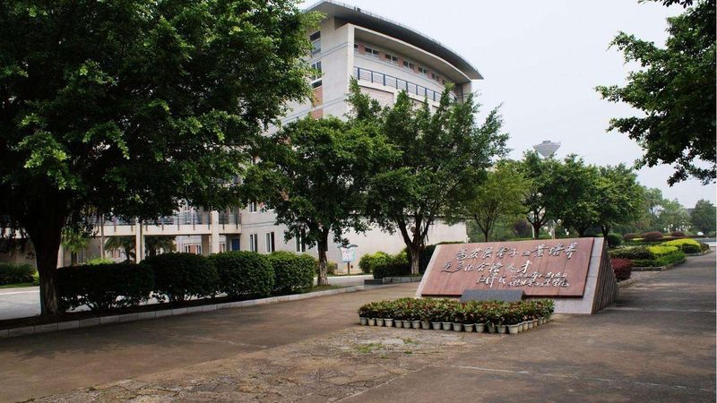电子配件批发价格，揭秘影响价格的关键因素